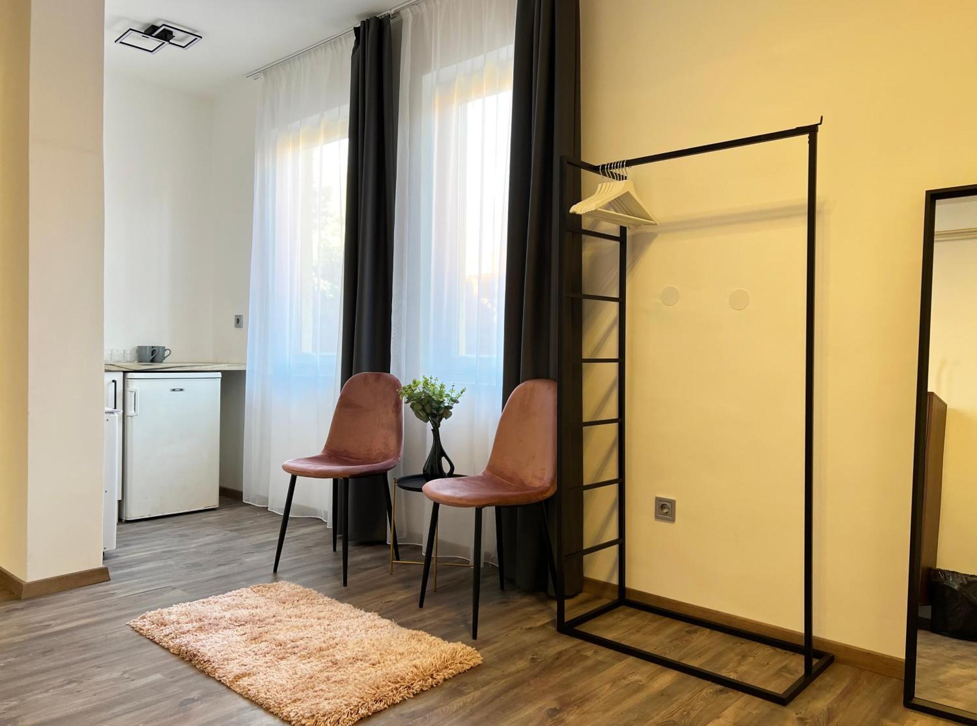 Hotel Nussbaum Panzió Keszthely Habitación foto